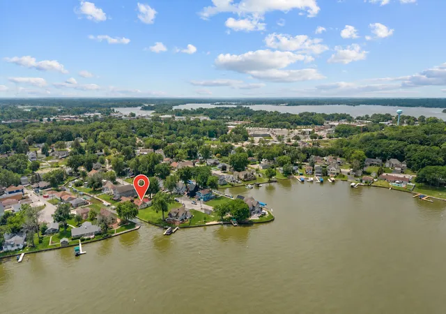 3rd image of 29 Atwater Pkwy, Fox Lake, IL 60020 | MLS# 12689483