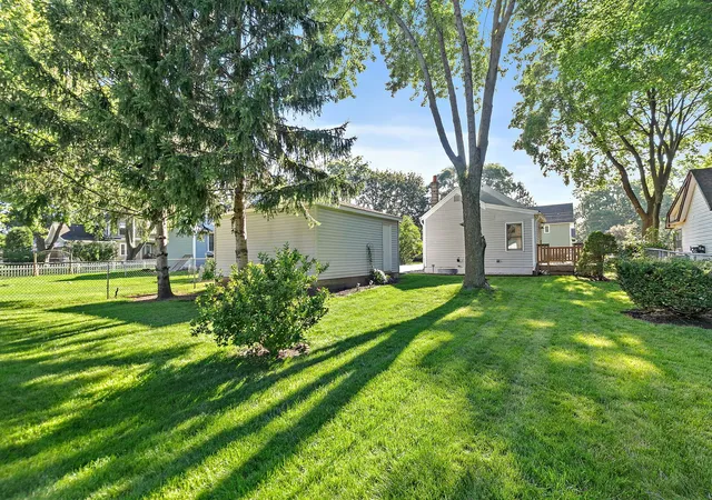 Homes for sale in East Dundee, IL | 315 E 2nd St, East Dundee, IL 60118 | MLS# 12689500