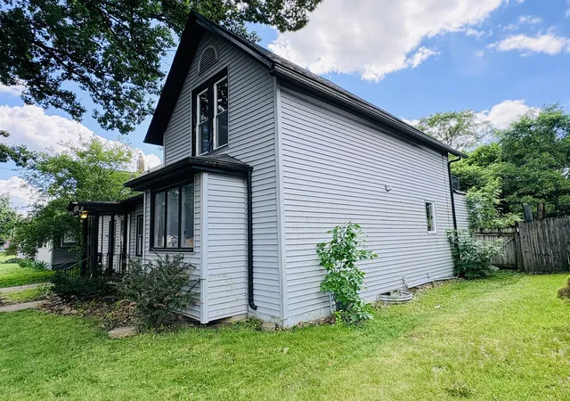 5th image of 1712 Carney Ave, Rockford, IL 61103 | MLS# 12689532