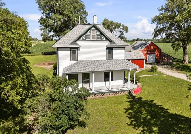 Homes for sale in Port Byron, IL | 12817 256Th St N, Port Byron, IL 61275 | MLS# 12689581
