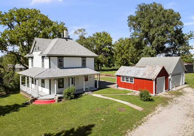 Homes for sale in Port Byron, IL | 12817 256Th St N, Port Byron, IL 61275 | MLS# 12689581