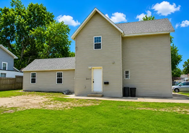 Homes for sale in Rock Falls, IL | 301 4Th Ave, Rock Falls, IL 61071 | MLS# 12689623