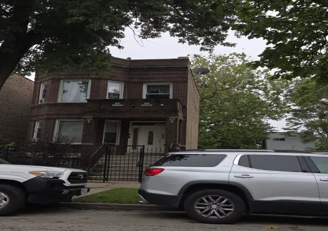 Homes for sale in Chicago, IL | 4141 W Monroe St, Chicago, IL 60624 | MLS# 12689652