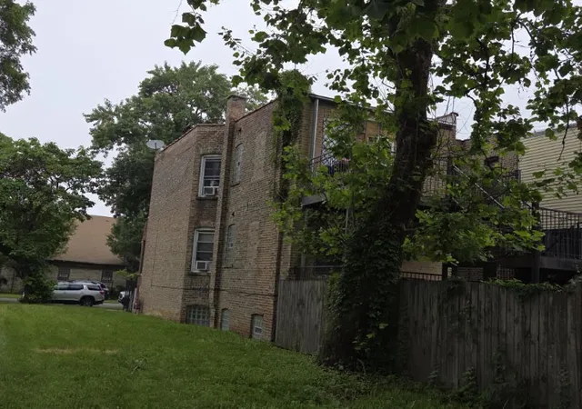 Homes for sale in Chicago, IL | 4141 W Monroe St, Chicago, IL 60624 | MLS# 12689652