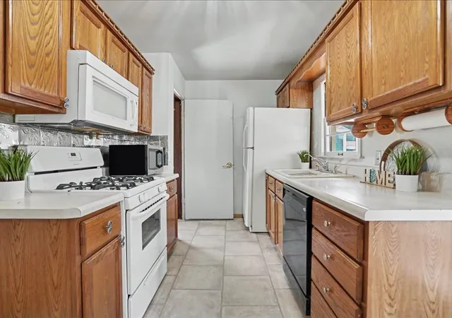 Homes for sale in Milan, IL | 810 12Th St W, Milan, IL 61264 | MLS# 12689676
