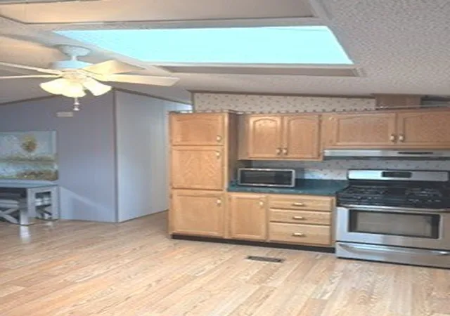 Homes for sale in Grayslake, IL | 32544 N Center Ln, Grayslake, IL 60030 | MLS# 12689689