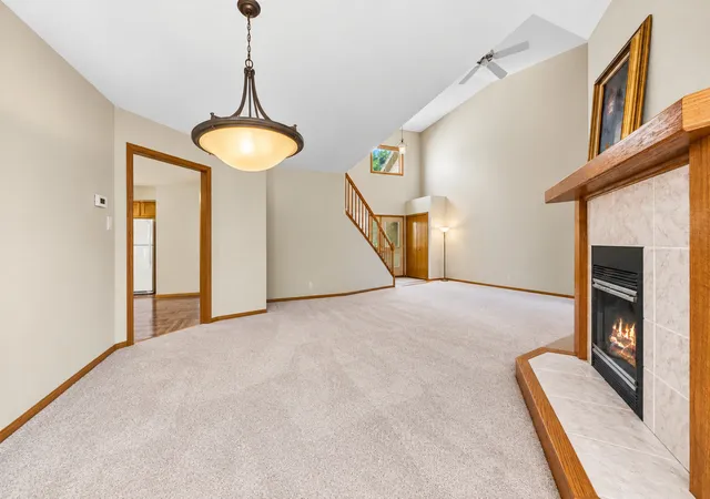 Photo 3 of Townhouse for sale at 20165 Crystal Lake Way, Frankfort, IL 60423 | MLS# 12689706 | Listing updated on 2026-10-17