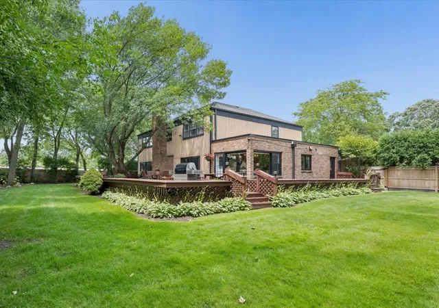 27th image of 1075 North Ave, Deerfield, IL 60015 | MLS# 12689752