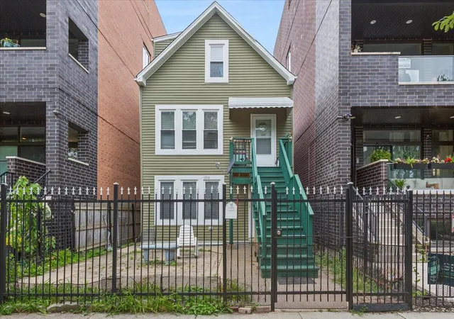 Homes for sale in Chicago, IL | 1814 N Sawyer Ave, Chicago, IL 60647 | MLS# 12689776