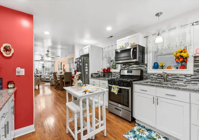 Homes for sale in Chicago, IL | 1814 N Sawyer Ave, Chicago, IL 60647 | MLS# 12689776