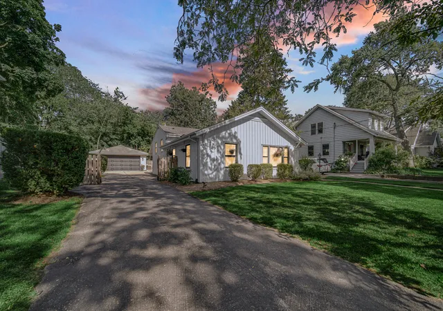 Photo 1 of Single family home for sale at 209 S Chase St, Wheaton, IL 60187 | MLS# 12689779 | Listing updated on 2026-07-23