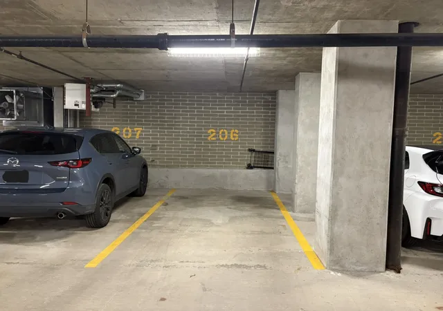 18th image of 1122 W Catalpa Ave #902, Chicago, IL 60640 | MLS# 12689789