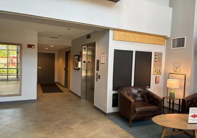 Homes for sale in Chicago, IL | 1122 W Catalpa Ave #902, Chicago, IL 60640 | MLS# 12689789