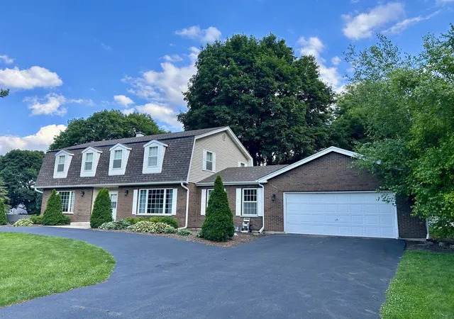 2nd image of 10s450 Windjammer Ln, Naperville, IL 60564 | MLS# 12689790
