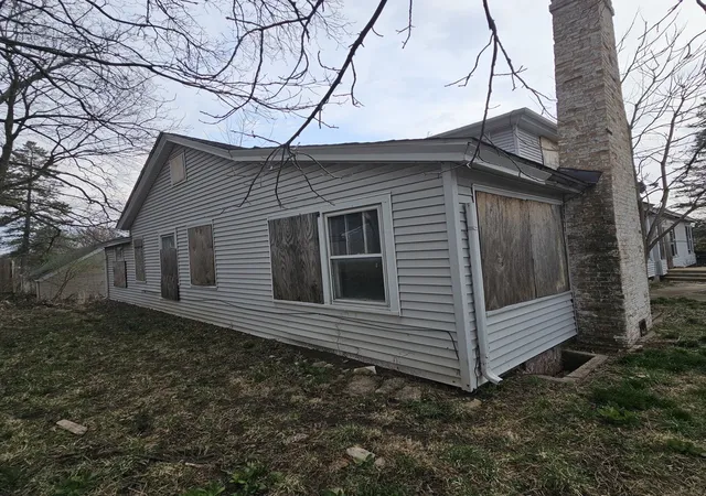 Homes for sale in Woodstock, IL | 212 S Tryon St, Woodstock, IL 60098 | MLS# 12689796