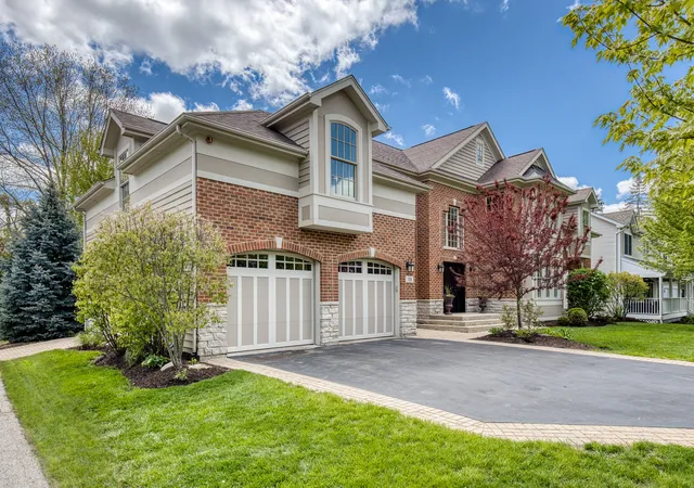 2nd image of 119 Roslyn Rd, Barrington, IL 60010 | MLS# 12689800