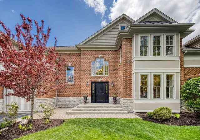 4th image of 119 Roslyn Rd, Barrington, IL 60010 | MLS# 12689800