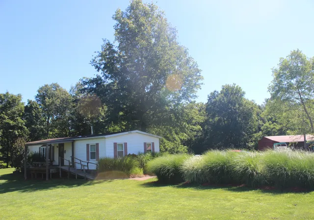 Homes for sale in Salem, IL | 3042 Five Mile Creek Rd, Salem, IL 62881 | MLS# 12689834