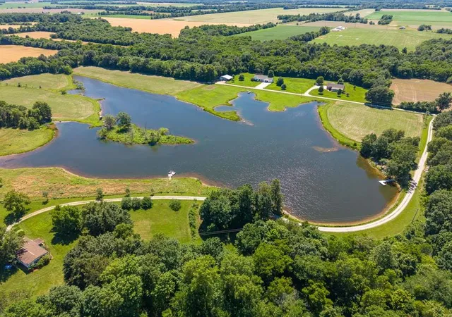 Homes for sale in Salem, IL | 3042 Five Mile Creek Rd, Salem, IL 62881 | MLS# 12689834