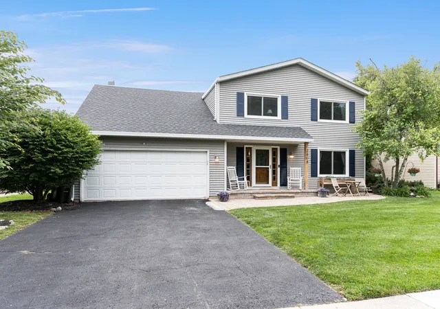 2nd image of 2608 Gateshead Dr, Naperville, IL 60564 | MLS# 12689853