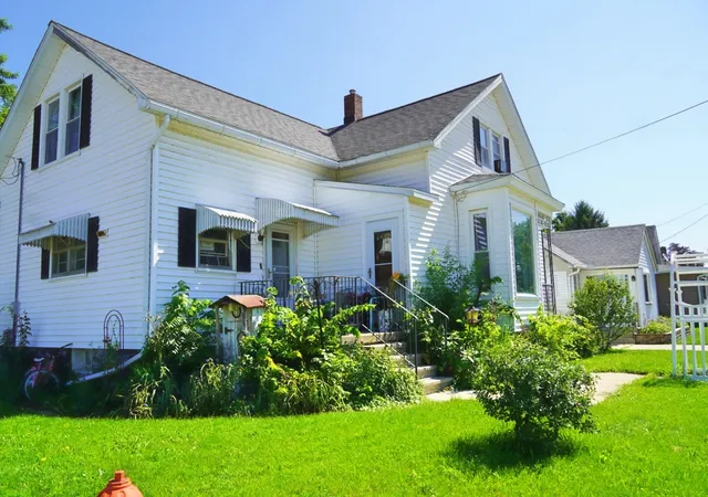 1st image of 1434 Kansas St, Ottawa, IL 61350 | MLS# 12689865