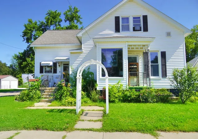 2nd image of 1434 Kansas St, Ottawa, IL 61350 | MLS# 12689865