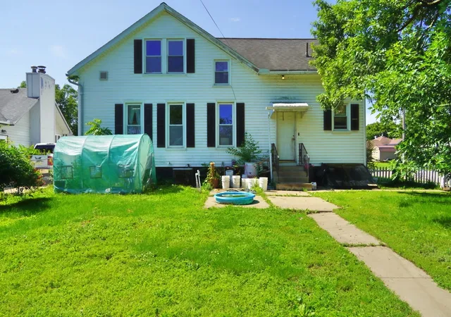 3rd image of 1434 Kansas St, Ottawa, IL 61350 | MLS# 12689865