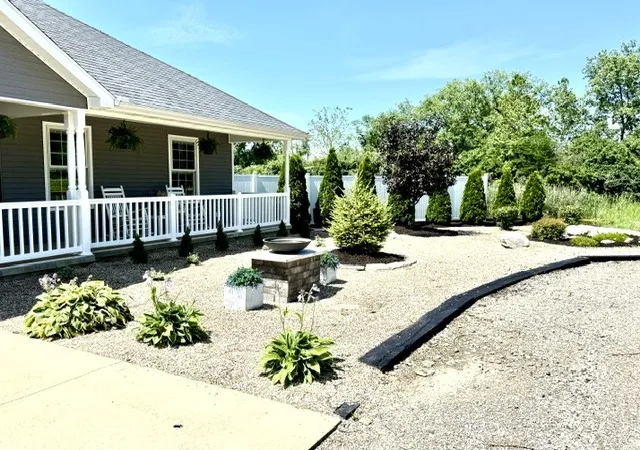 Photo 3 of Single family home for sale at 2 Wayman Cyn Rd, Oakwood, IL 61858 | MLS# 12689873 | Listing updated on 2026-09-12