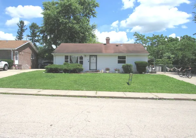 1st image of 421 Hoover Dr, Carpentersville, IL 60110 | MLS# 12689889