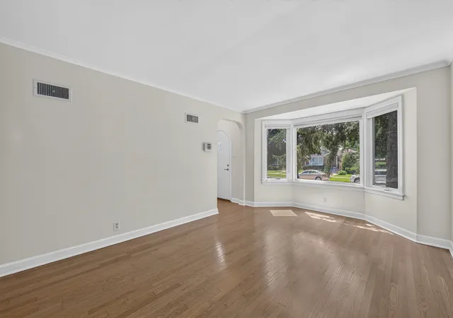Homes for sale in Chicago, IL | 5349 N Neenah Ave, Chicago, IL 60656 | MLS# 12689895