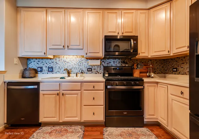 Homes for sale in Park Ridge, IL | 1761 Pavilion Wy #503, Park Ridge, IL 60068 | MLS# 12689934