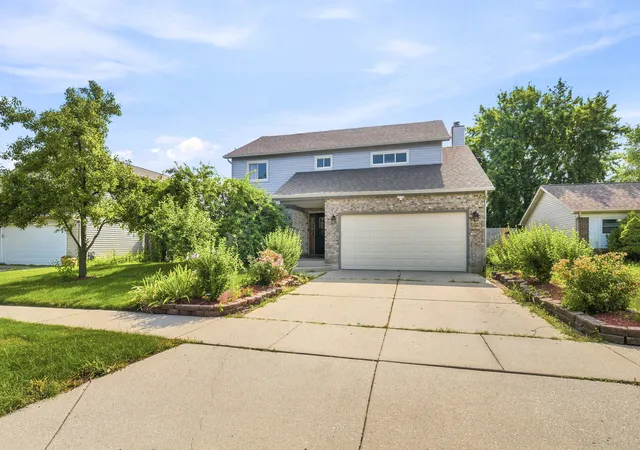 Photo 2 of Single family home for sale at 270 Janes Ave, Bolingbrook, IL 60440 | MLS# 12690009 | Listing updated on 2026-09-17