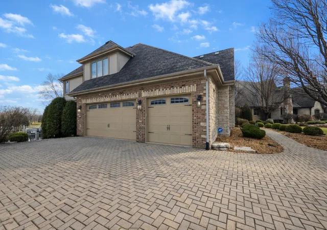 2nd image of 22542 Swanstone Ct, Frankfort, IL 60423 | MLS# 12690027