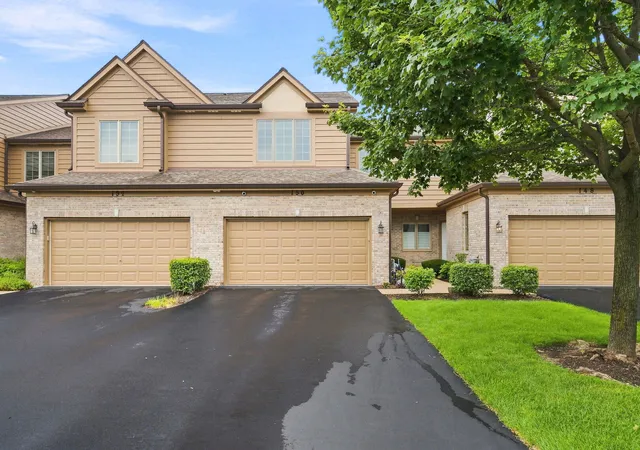 Photo 1 of Townhouse for sale at 150 Santa Fe Ln, Willow Springs, IL 60480 | MLS# 12690074 | Listing updated on 2026-09-17