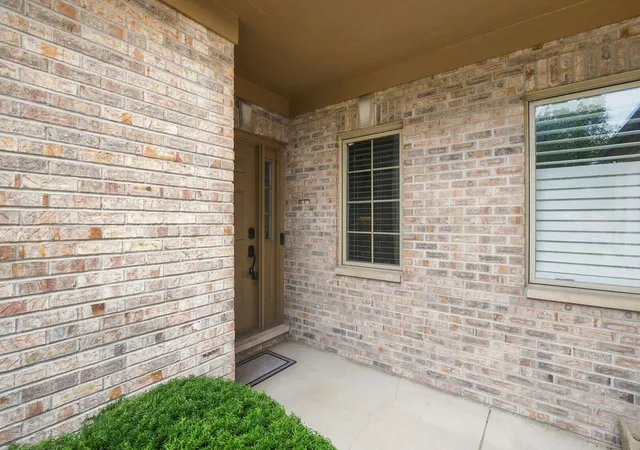 Photo 3 of Townhouse for sale at 150 Santa Fe Ln, Willow Springs, IL 60480 | MLS# 12690074 | Listing updated on 2026-09-17