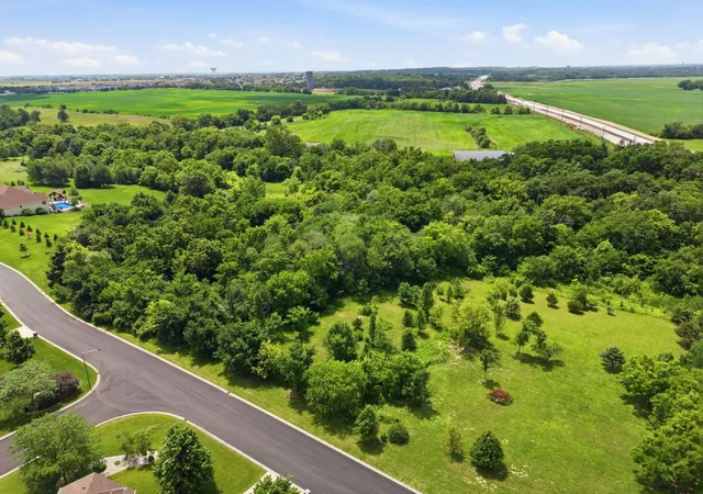 3rd image of 6295 Ravine Ct, Yorkville, IL 60560 | MLS# 12690095