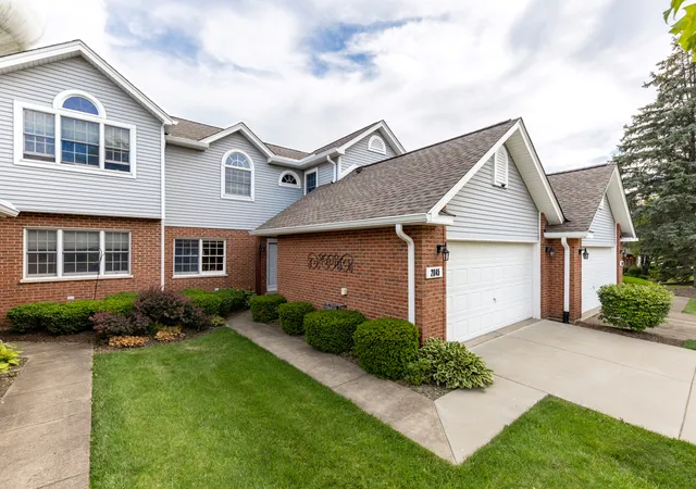 2nd image of 2845 Water Tower Ln, Darien, IL 60561 | MLS# 12690099