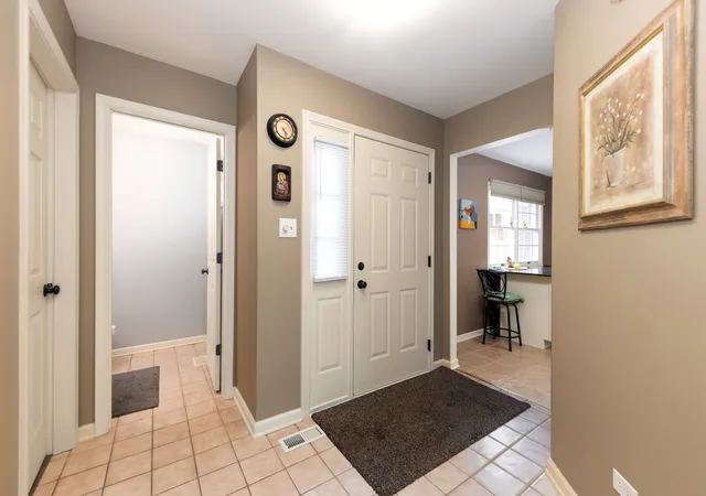 image of 2845 Water Tower Ln, Darien, IL 60561 | MLS# 12690099