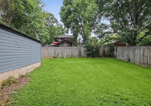 Homes for sale in Salem, IL | 506 E Elm St, Salem, IL 62881 | MLS# 12690112