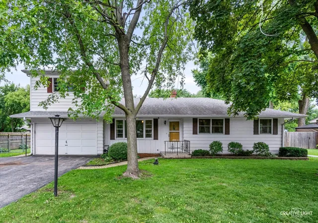 Homes for sale in Batavia, IL | 34w268 Giese Rd, Batavia, IL 60510 | MLS# 12690131