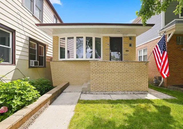 Homes for sale in Chicago, IL | 11157 S Spaulding Ave, Chicago, IL 60655 | MLS# 12690196