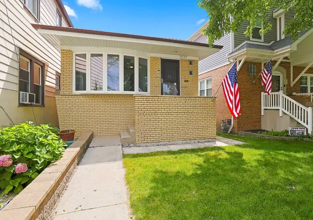 Homes for sale in Chicago, IL | 11157 S Spaulding Ave, Chicago, IL 60655 | MLS# 12690196