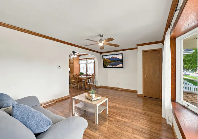 Homes for sale in Chicago, IL | 11157 S Spaulding Ave, Chicago, IL 60655 | MLS# 12690196