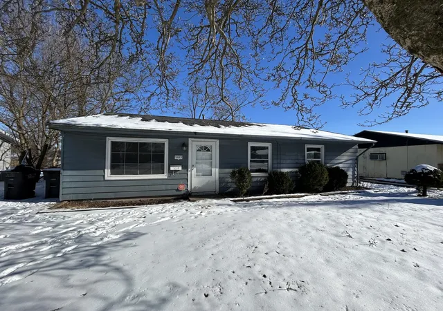 Homes for sale in Danville, IL | 1013 Koehn Dr, Danville, IL 61832 | MLS# 12690222