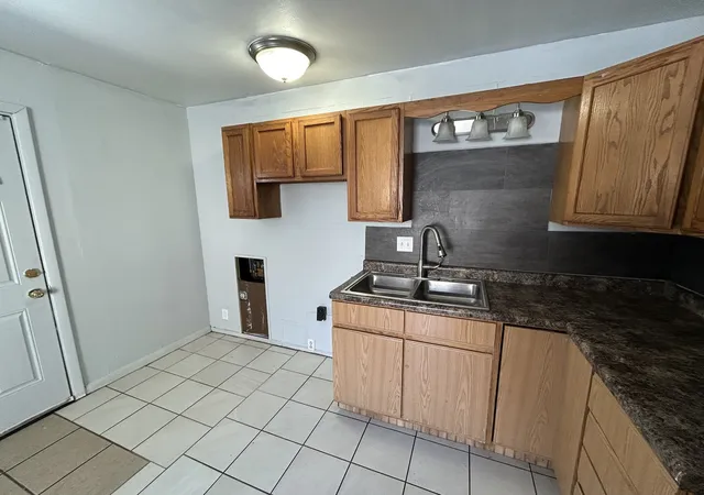 3rd image of 1013 Koehn Dr, Danville, IL 61832 | MLS# 12690222
