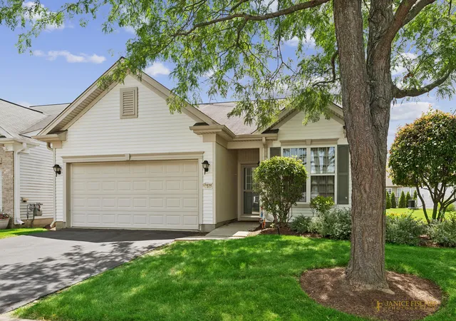 1st image of 13535 Nealy Rd St, Huntley, IL 60142 | MLS# 12690232