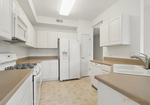 3rd image of 13535 Nealy Rd St, Huntley, IL 60142 | MLS# 12690232
