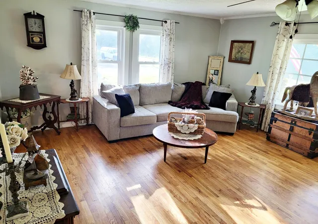 3rd image of 5704 Marion Rd, Metropolis, IL 62960 | MLS# 12690261