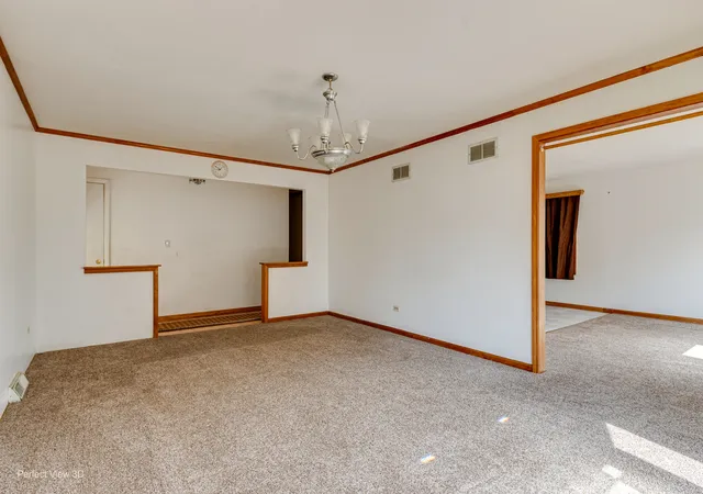 Photo 3 of Single family home for sale at 1605 S Main St, Lombard, IL 60148 | MLS# 12690270 | Listing updated on 2026-09-14
