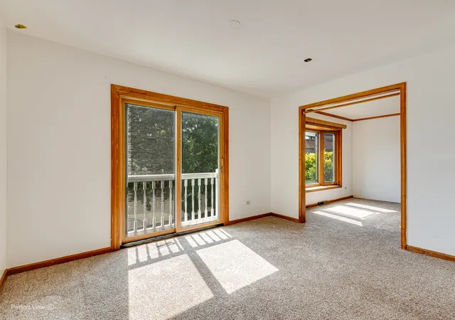 Photo 4 of Single family home for sale at 1605 S Main St, Lombard, IL 60148 | MLS# 12690270 | Listing updated on 2026-09-14